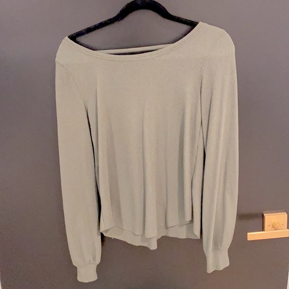 Hollister Long Sleeve Open Back Top - Picture 1 of 3
